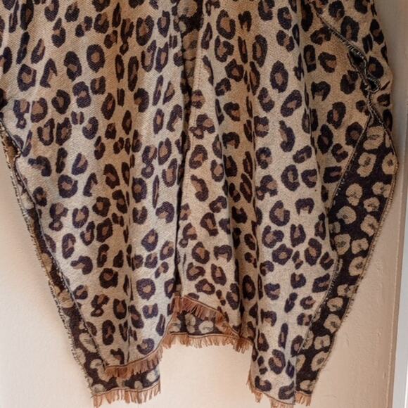 Britt's Knits Leopard Print Soft Sweater Fall Kimono L/XL New Without Tags - Picture 3 of 7